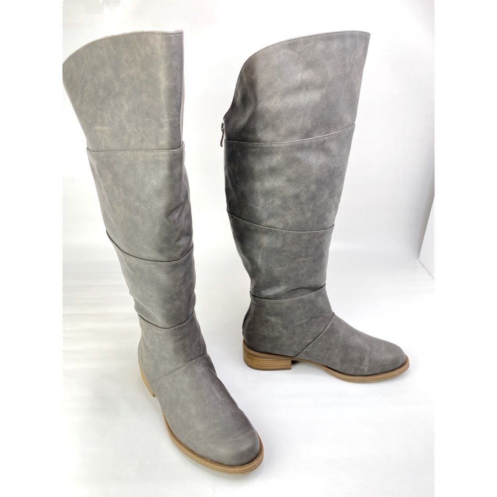 NWOT Gray leather wide calf knee high tall boots round toe 8